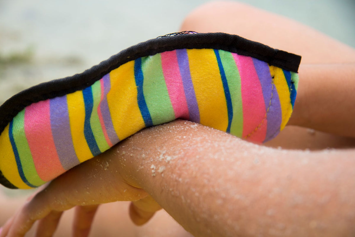 Sand-Off Beach Clean Up Mitt